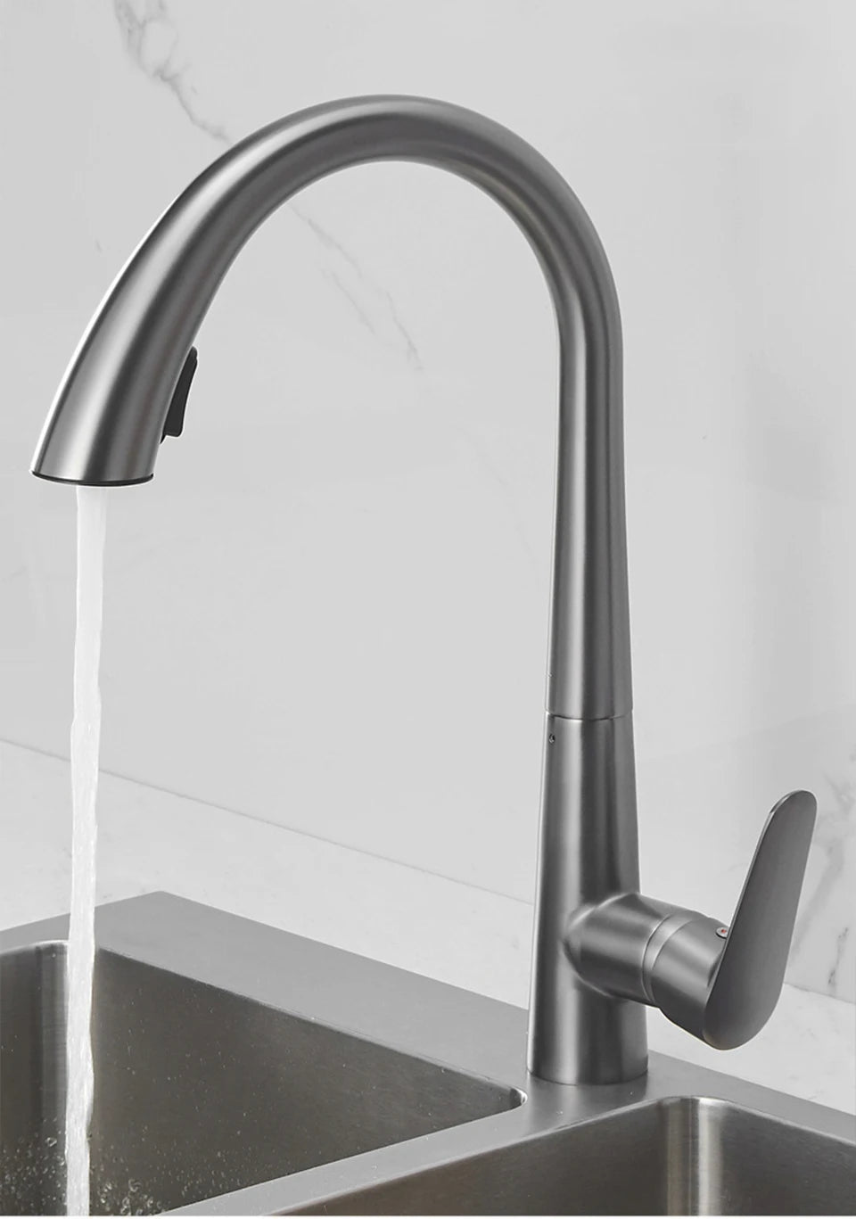 Pull-Out Kitchen Faucet – Single Handle Hot & Cold Mixer with 360° Rotation - stirhaus